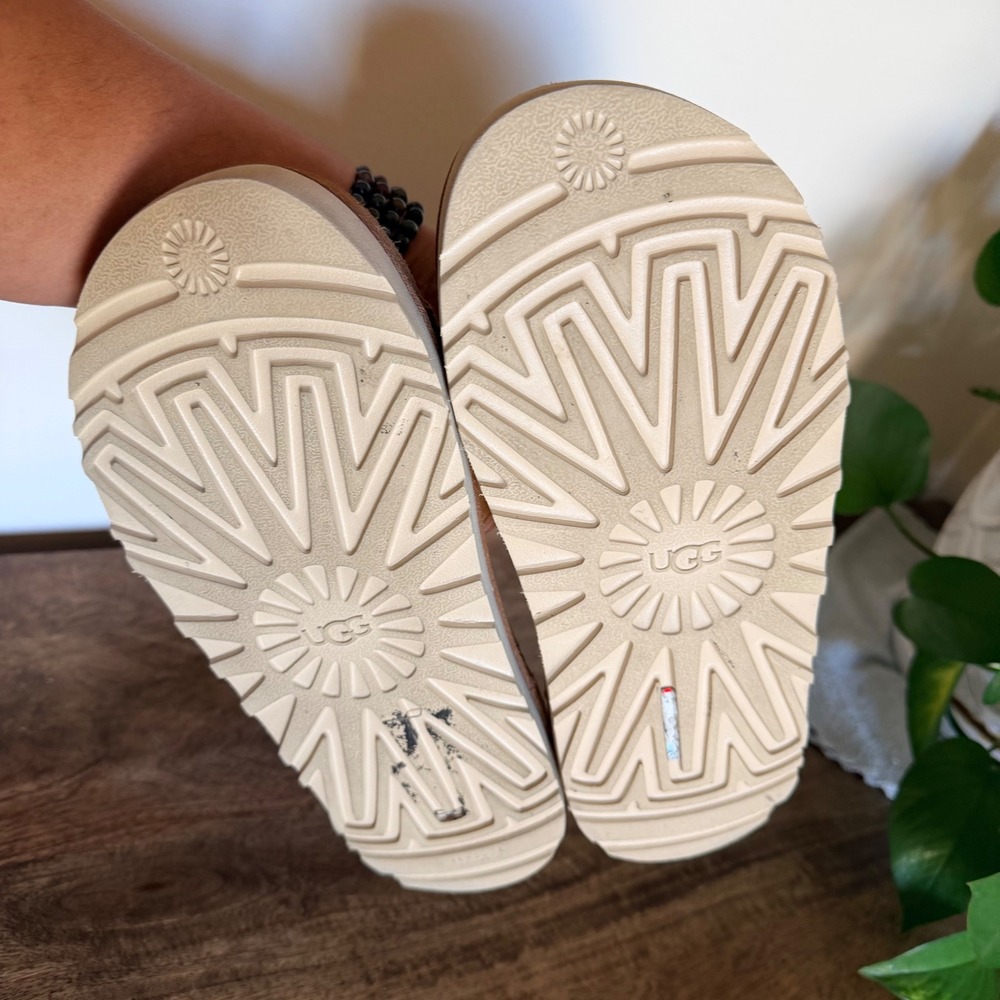 UGG Laton Slide Sandals Women 6 Chestnut Suede Puffy Logo Platform Comfort Shoes - Picture 11 of 11